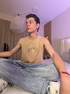 nicocrown online show from March 23, 8:02 pm