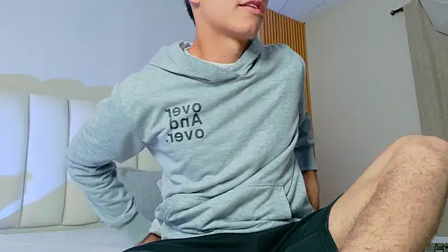 nicocrown online show from March 27, 6:40 pm