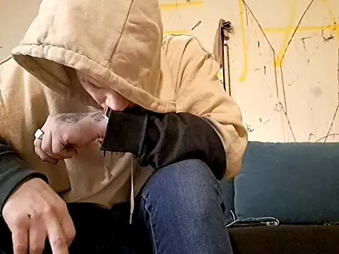 AWolf92 online show from May 11, 1:33 am