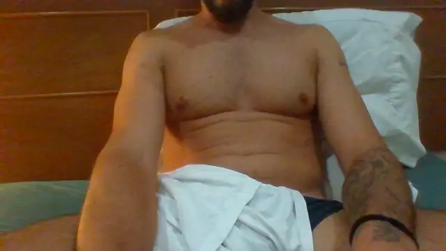 Snapshot of freetom31 chatting on March 10, 1:27 pm freetom31 online show from March 10, 1:27 pm