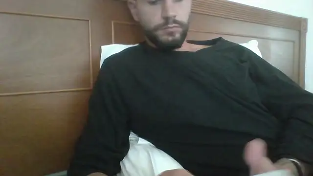 Snapshot of freetom31 chatting on March 26, 10:15 pm freetom31 online show from March 26, 10:15 pm