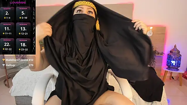 Snapshot of _Azahaaraa_ chatting on March 21, 8:19 am Azahaaraa online show from March 21, 8:19 am