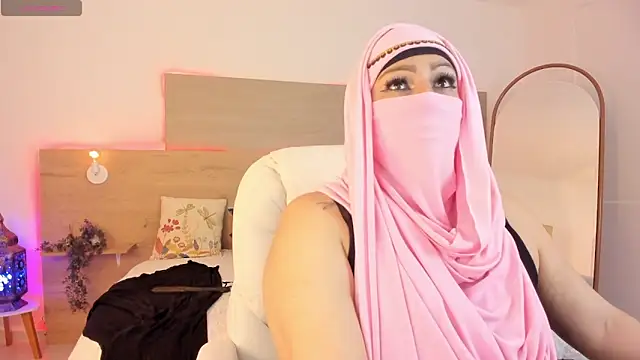 Snapshot of _Azahaaraa_ chatting on March 22, 4:49 am Azahaaraa online show from March 22, 4:49 am