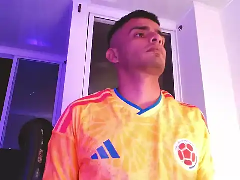 Snapshot of Bad_Boy_Carter69 chatting on March 23, 3:43 am Bad Boy Carter69 online show from March 23, 3:43 am