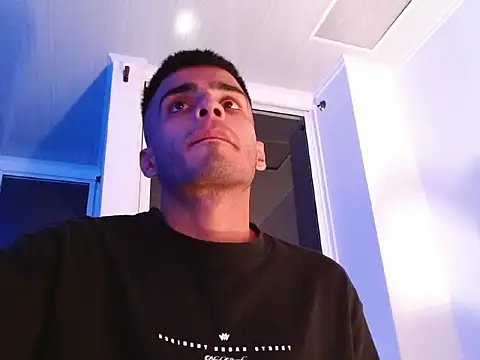 Snapshot of Bad_Boy_Carter69 chatting on April 1, 2:34 am Bad Boy Carter69 online show from April 1, 2:34 am