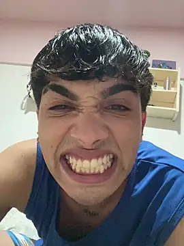 Lucasss2204 online show from March 31, 4:24 am