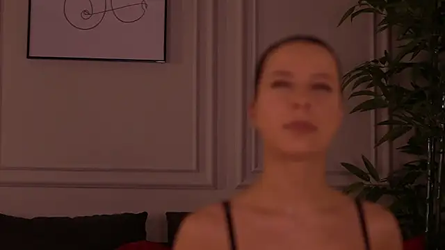 Snapshot of RebbecaRey chatting on March 30, 7:04 pm RebbecaRey online show from March 30, 7:04 pm