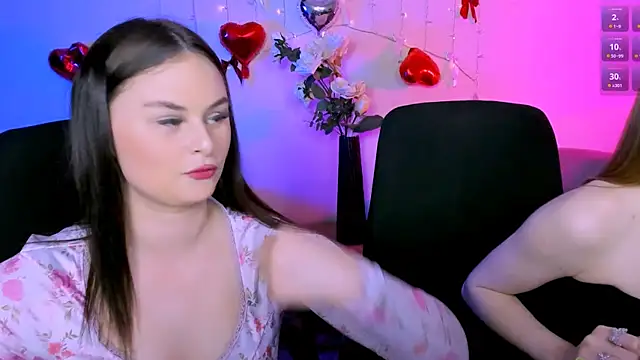 miss courtney  online show from May 18, 11:05 am