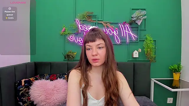 AgnesBeautiful online show from April 1, 1:50 am