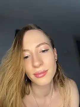 Snapshot of Little_Candy_18 chatting on April 10, 2:33 pm Little Candy 18 online show from April 10, 2:33 pm