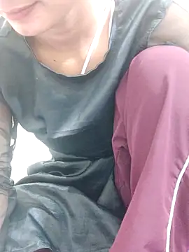 Snapshot of Your_Haseena7 chatting on March 22, 6:39 am Your Haseena7 online show from March 22, 6:39 am