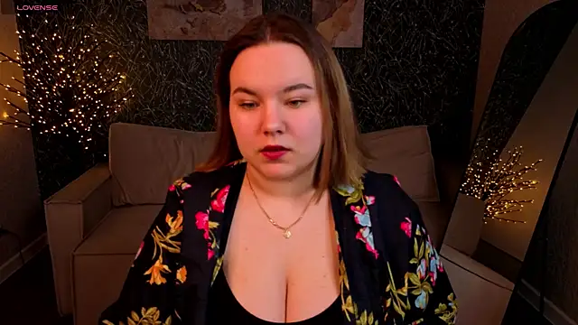 Lil  devil online show from March 19, 1:09 am