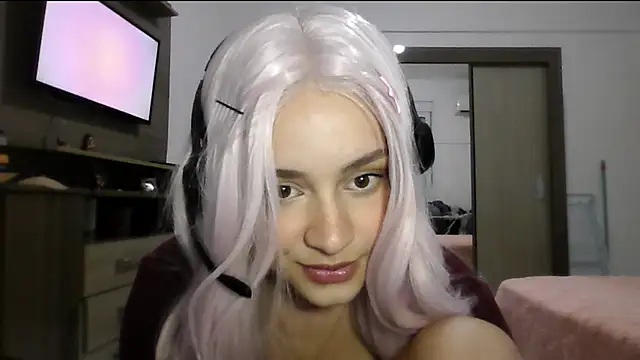 Snapshot of Willowlk chatting on April 3, 1:36 am Willowlk online show from April 3, 1:36 am