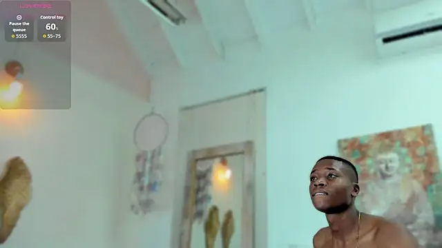 Snapshot of BoobiesyDickie chatting on March 14, 1:44 am BoobiesyDickie online show from March 14, 1:44 am