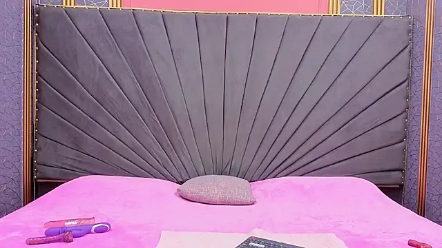 Snapshot of Kaely-Hot- chatting on March 12, 2:12 pm Kaely-Hot- online show from March 12, 2:12 pm