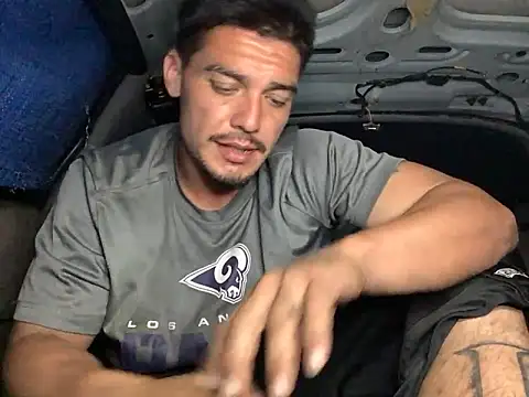 Snapshot of Donkie909 chatting on March 16, 1:26 pm Donkie909 online show from March 16, 1:26 pm