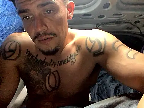 Snapshot of Donkie909 chatting on March 18, 12:52 pm Donkie909 online show from March 18, 12:52 pm