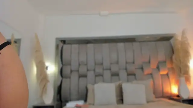 Snapshot of PrincesRosie chatting on March 20, 7:52 pm PrincesRosie online show from March 20, 7:52 pm