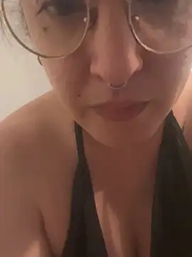 Xlilli69X online show from April 26, 5:10 pm