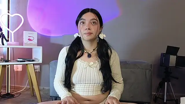 Snapshot of Im_Elaris chatting on March 14, 4:12 pm Im Elaris online show from March 14, 4:12 pm