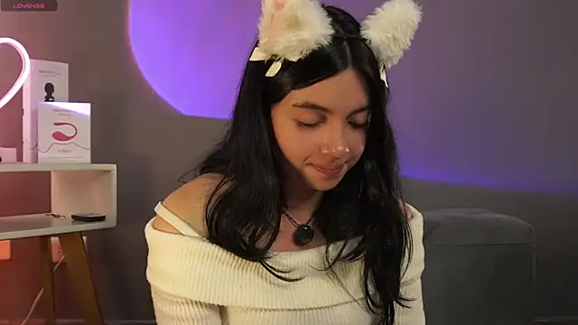 Snapshot of Im_Elaris chatting on March 25, 2:56 pm Im Elaris online show from March 25, 2:56 pm