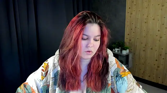 Snapshot of roxywinx chatting on March 20, 1:05 pm roxywinx online show from March 20, 1:05 pm