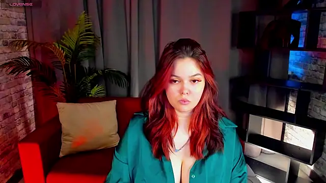 Snapshot of roxywinx chatting on March 24, 12:32 pm roxywinx online show from March 24, 12:32 pm