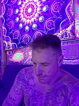 drednasty online show from May 4, 9:22 pm