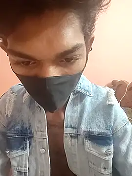 Snapshot of max_the_dick chatting on March 22, 5:27 pm max the dick online show from March 22, 5:27 pm