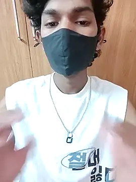 Snapshot of max_the_dick chatting on March 30, 6:53 pm max the dick online show from March 30, 6:53 pm