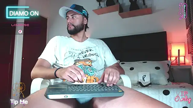 Snapshot of daniel_hunther chatting on March 26, 2:00 pm daniel hunther online show from March 26, 2:00 pm