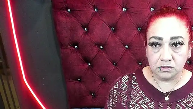 Sarah  Moonx online show from May 20, 8:59 pm