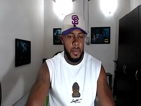 Snapshot of JEYKON_MED chatting on March 3, 8:59 pm JEYKON MED online show from March 3, 8:59 pm