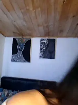 Snapshot of xanthenyx_ chatting on April 5, 6:16 pm xanthenyx online show from April 5, 6:16 pm