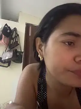 Snapshot of Sweetroseof chatting on March 22, 9:18 pm Sweetroseof online show from March 22, 9:18 pm