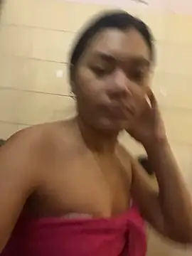 Snapshot of Sweetroseof chatting on March 29, 2:06 pm Sweetroseof online show from March 29, 2:06 pm