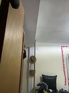 Snapshot of Sweetroseof chatting on March 30, 3:07 am Sweetroseof online show from March 30, 3:07 am