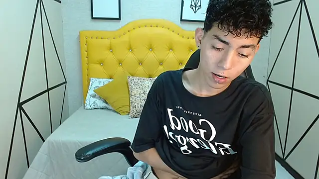 Snapshot of Ian_Mason chatting on March 11, 7:31 pm Ian Mason online show from March 11, 7:31 pm