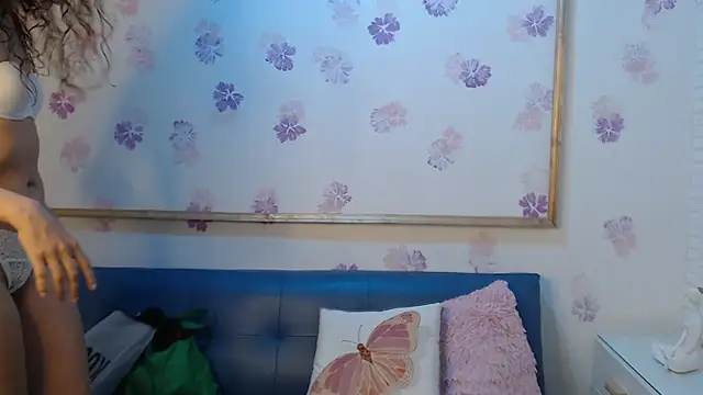 Snapshot of Ana_maria_08 chatting on March 16, 2:21 pm Ana maria 08 online show from March 16, 2:21 pm