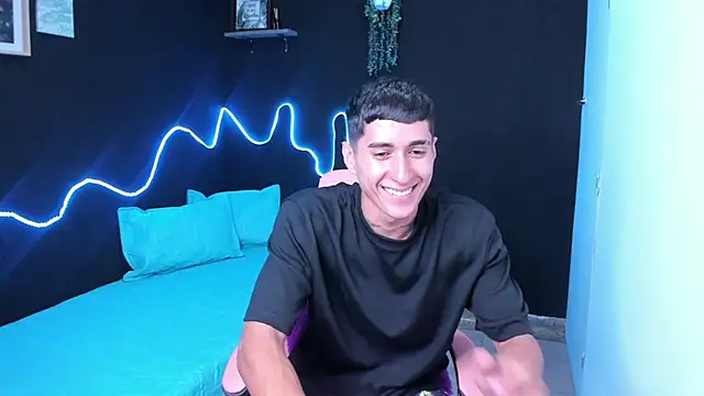 Dark Valentino  online show from March 4, 2:06 am