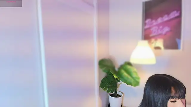 Snapshot of Jade-Naughty chatting on March 25, 8:04 pm Jade-Naughty online show from March 25, 8:04 pm