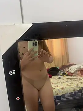 la rojita069 online show from March 25, 9:54 pm