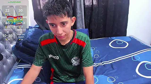 Snapshot of gomitaboy1 chatting on March 17, 7:17 pm gomitaboy1 online show from March 17, 7:17 pm