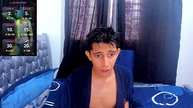 Snapshot of gomitaboy1 chatting on March 25, 7:42 pm gomitaboy1 online show from March 25, 7:42 pm