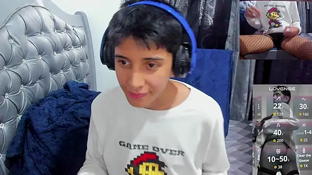 Snapshot of gomitaboy1 chatting on April 2, 7:00 pm gomitaboy1 online show from April 2, 7:00 pm