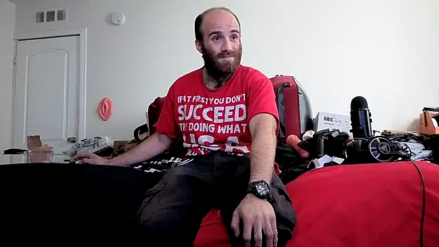 Snapshot of CirclingClass chatting on October 4, 11:14 pm CirclingClass online show from October 4, 11:14 pm