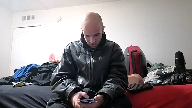 Snapshot of CirclingClass chatting on October 12, 1:10 pm CirclingClass online show from October 12, 1:10 pm