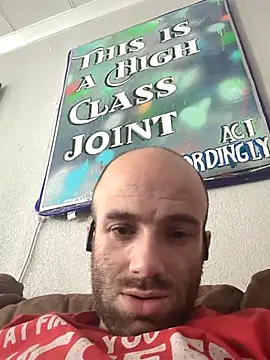 Snapshot of CirclingClass chatting on October 23, 6:17 pm CirclingClass online show from October 23, 6:17 pm