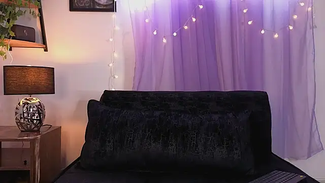 Chelsyrose online show from June 11, 3:21 pm