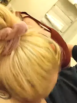 luckilyfound3 online show from April 8, 7:58 pm